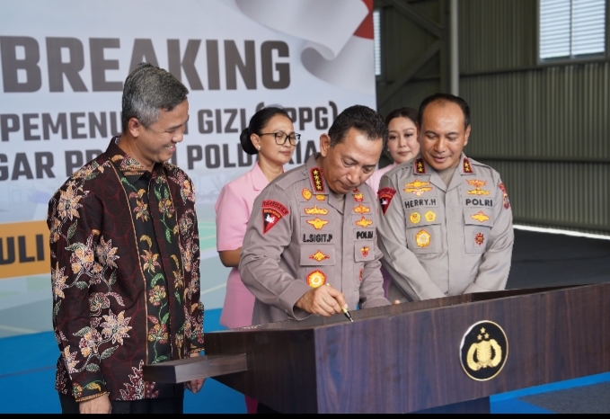 Wujudkan Indonesia Emas 2045, Kapolri Resmikan Sentra Gizi dan Hanggar Presisi