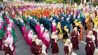 Tari Zapin Meskon Riau Cetak Rekor Dunia