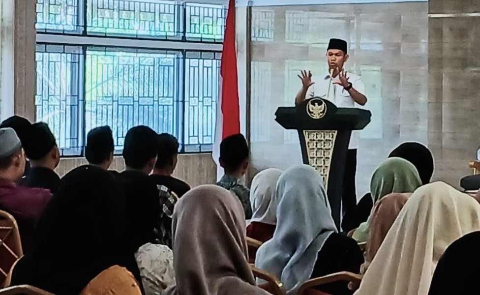 Puluhan Pasang Peserta Nikah Massal Gratis Ikuti Bimbingan Perkawinan