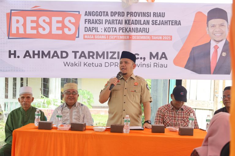 Warga RW 01 Kelurahan Rejosari Keluhkan Lampu Penerangan Jalan