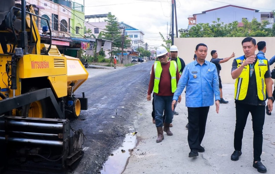 Dari 29 Ruas Jalan Rusak, Sudah 80 Persen yang Dioverlay Pemko Pekanbaru