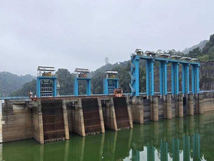 Elevasi Waduk PLTA Koto Panjang Pagi Ini Terpantau Turun