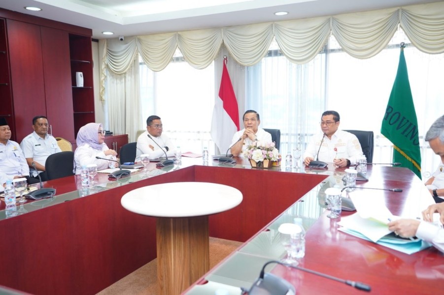 Plt Gubri Minta Media Berikan Penilaian Seluruh Kepala OPD Lingkungan Pemprov Riau, Jika Perlu Kasih Piagam