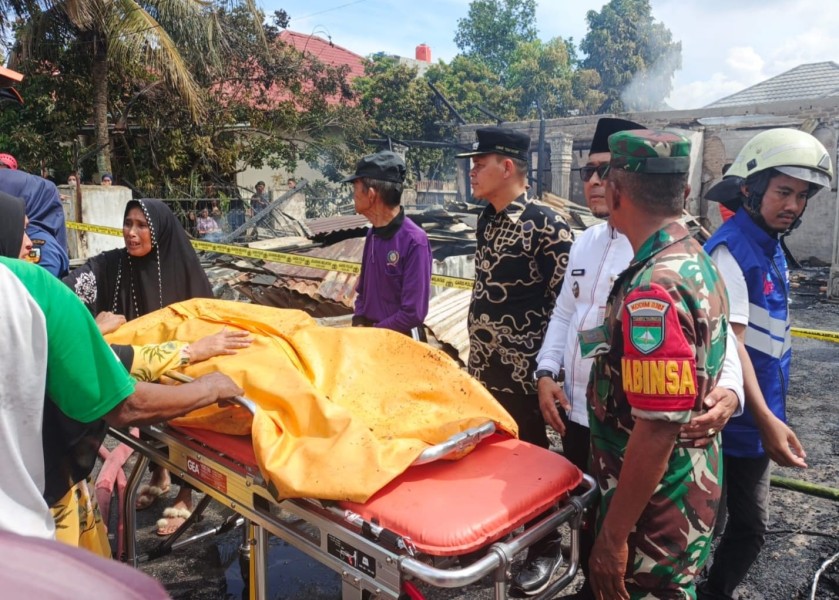 Gara-gara Tabung Gas Meledak, Tiga Rumah Petak Ludes Terbakar, Seorang Wanita Tewas