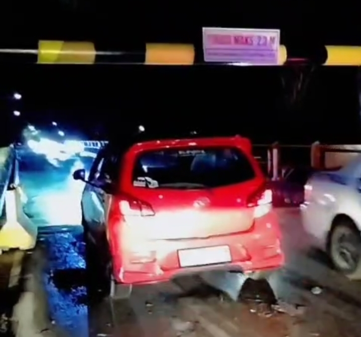 Perbaikan Selesai, Uji Coba Jembatan Ujung Batu Hanya untuk Kendaraan Kecil