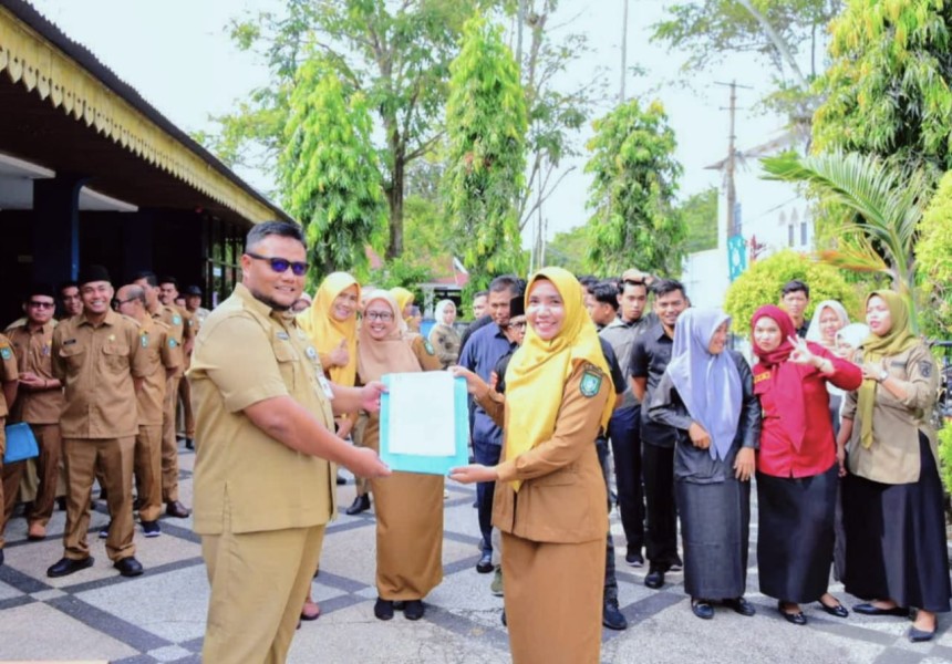 ASN Diskominfotik Bengkalis Tandatangani Berbagai Dokumen Kerja