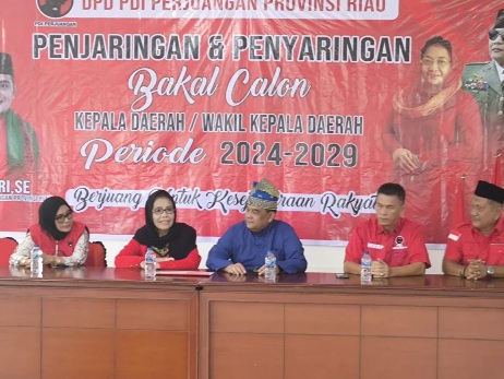 Balon Gubri Edy Natar  Kembalikan Formulir ke Tiga Partai, Ada Dewi Juliani di DPD PDI P Riau