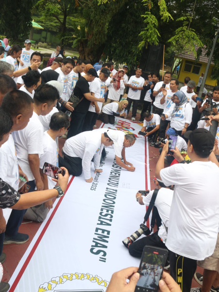 Puncak Peringatan HPN 2025 Dimulai dengan Jalan Santai hingga Ikrar Anti Korupsi