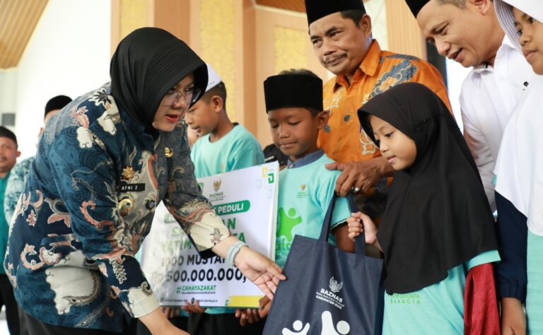 Bersama Baznas, Pemkab Siak Santuni Anak Yatim Dhuafa, Rp1,2 Juta per Tahun