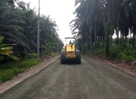 Peningkatan Jalan Sawit Permai-Teluk Merbau untuk Dongkrak Ekonomi Warga