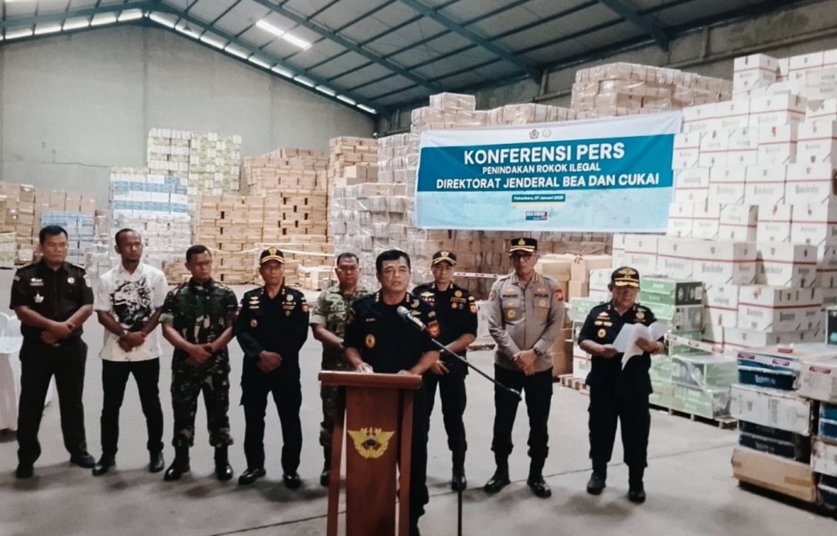 Empat Bulan Melakukan Pengintaian, Bea Cukai Akhirnya Berhasil Bongkar Kasus Rokok Ilegal Senilai Rp300 M