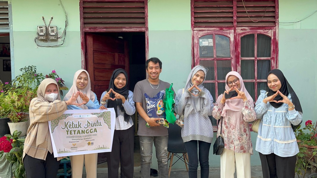 Ketuk Pintu Tetangga, Ruang Asa Project dan DDV Riau Salurkan Sembako untuk Warga Dhuafa di Pekanbaru