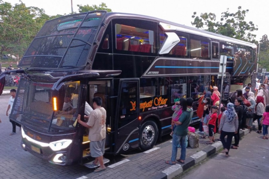 Jelang Nataru, Aktivitas Penumpang di Terminal BRPS Masih Normal
