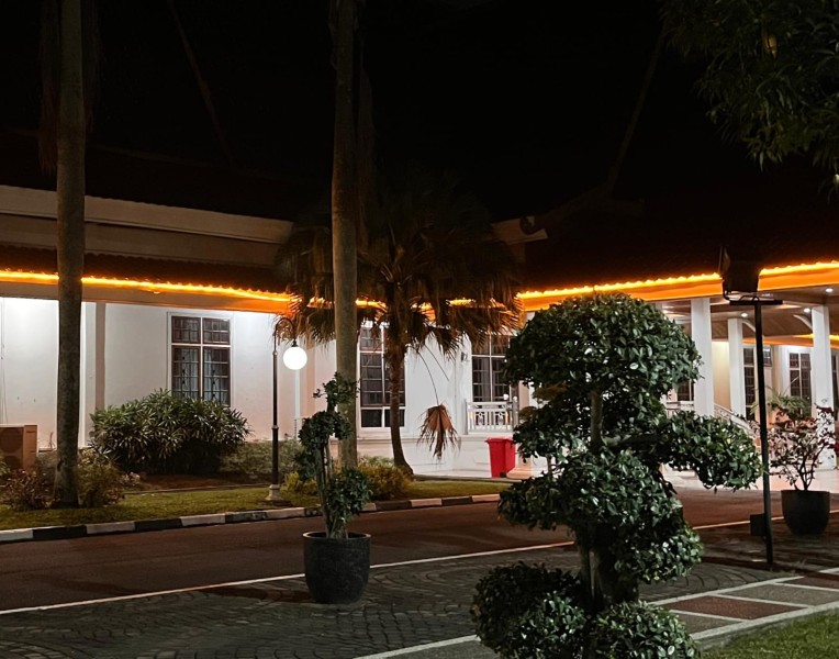 Rumah Dinas Gubri Sepi Usai Dikabarkan Terjaring OTT