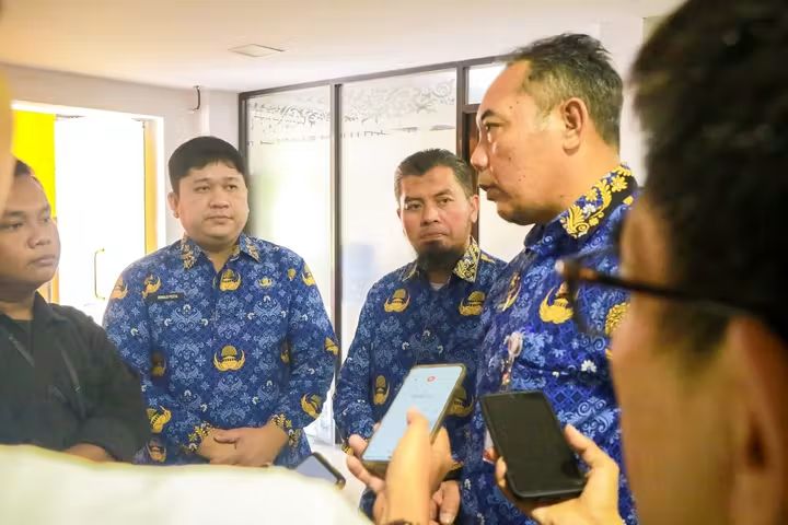 Sudah Ada Korban, Kabel FO yang Semrawut Baru Dirapikan