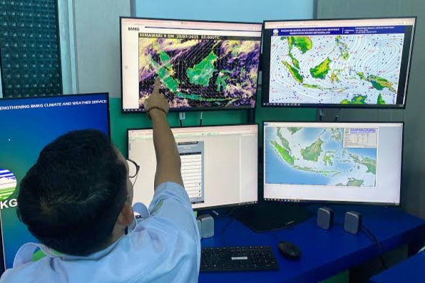 Tiga Wilayah di Riau Berpotensi Diguyur Hujan Deras dan Angin Kencang, Daerah Mana Saja!