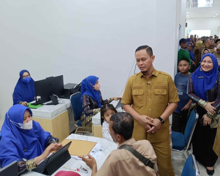 Mulai 1 Januari 2026, Seluruh Puskesmas di Pekanbaru Buka Sampai Malam, Jika Ada Warga Ditolak, Laporkan!