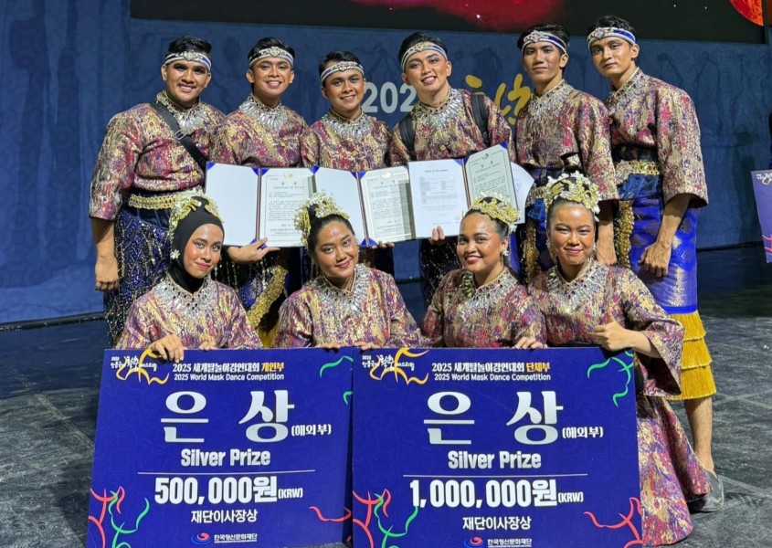 Raih Prestasi Silver Prize, Sanggar Seni Almaeriee Inhu Bawa Budaya Indonesia Mendunia