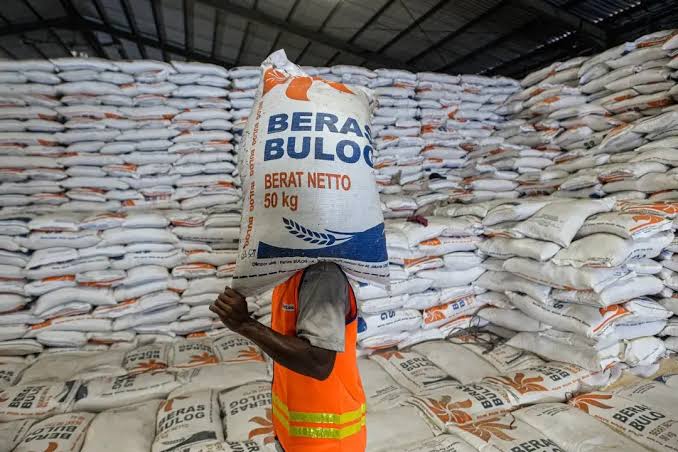 Persediaan Beras Indonesia Catat Rekor Tertinggi dalam 57 Tahun